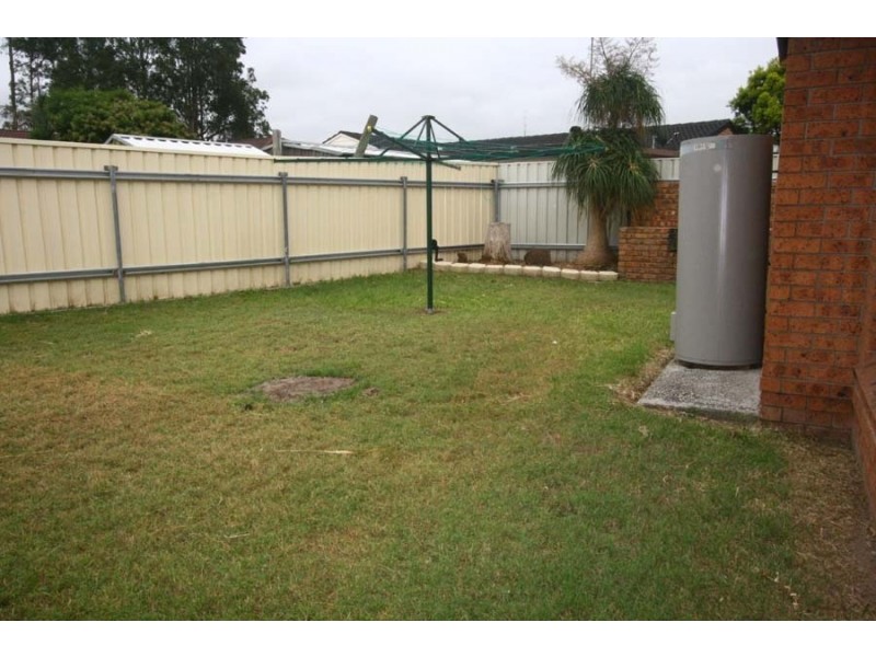 6 Barlow Close, Thornton NSW 2322