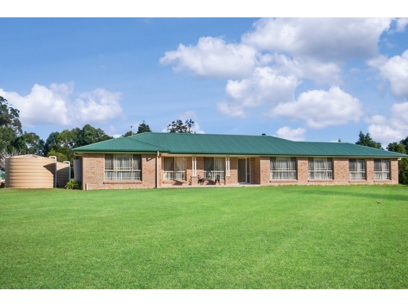 1 Reynolds Close, Duns Creek NSW 2321