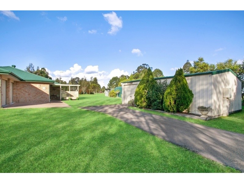 1 Reynolds Close, Duns Creek NSW 2321