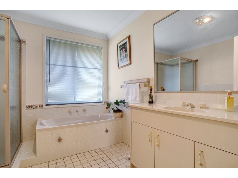 1 Reynolds Close, Duns Creek NSW 2321