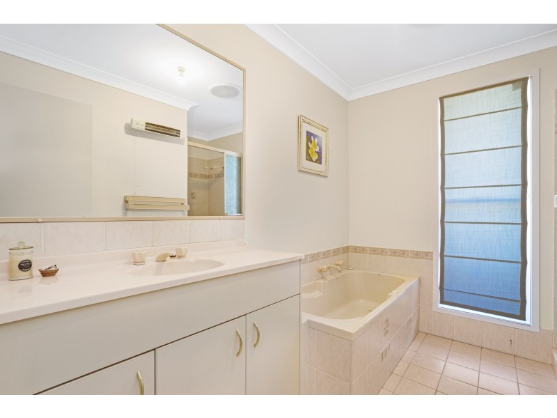27 Lemonwood Circuit, Thornton NSW 2322