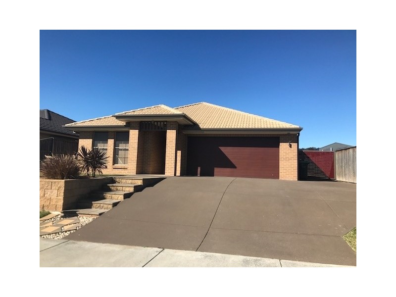 9 Grasshawk Drive, Chisholm NSW 2322