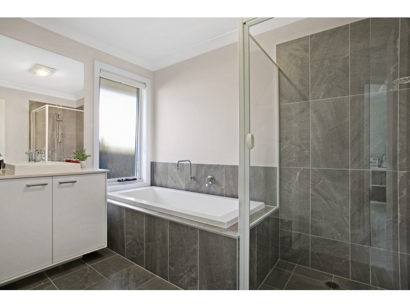 5 Threadtail Street, Chisholm NSW 2322