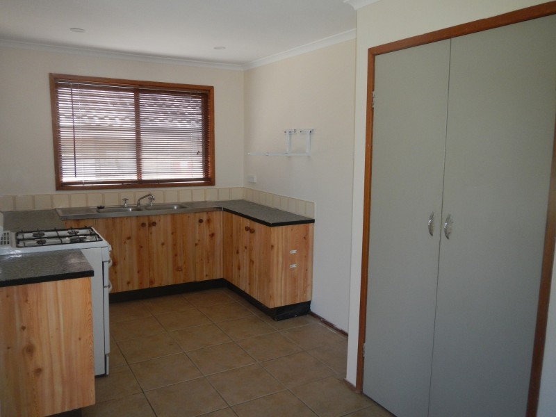 28 Michael Hill Avenue, Woodberry NSW 2322