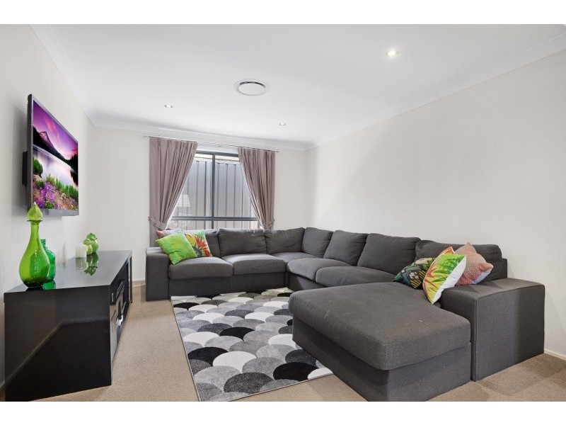 21 Craighill Crescent, Cameron Park NSW 2285