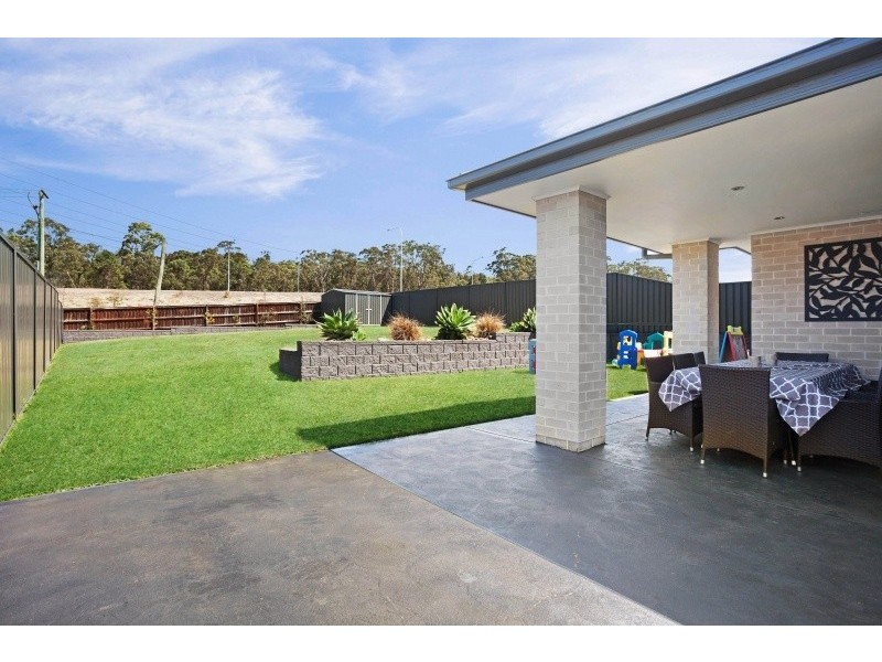 21 Craighill Crescent, Cameron Park NSW 2285