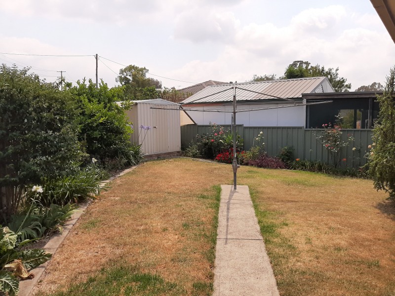 2 Raymond Terrace Road, East Maitland NSW 2323
