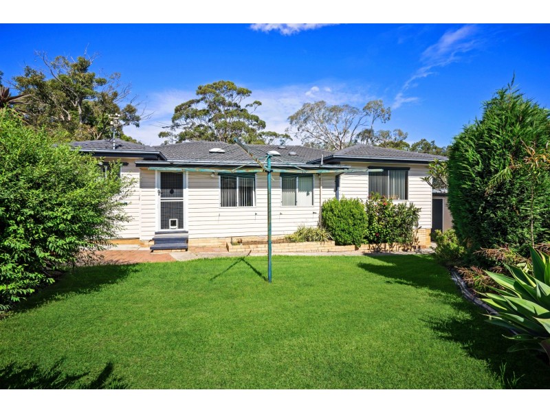 82 Kookaburra Parade, Woodberry NSW 2322