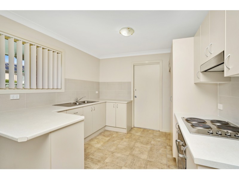 2/7 Ogilvie Street, Beresfield NSW 2322