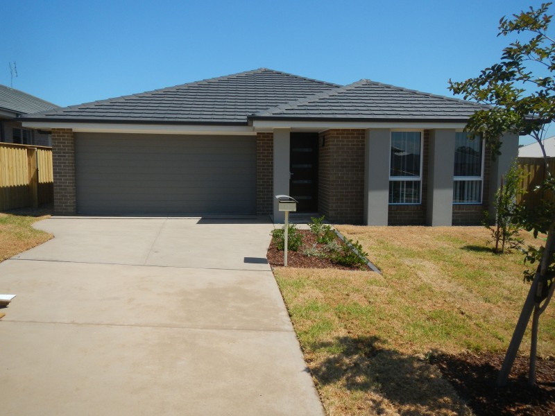 10 Mountain Street, Chisholm NSW 2322