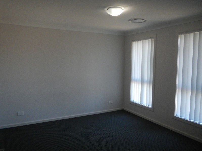 10 Mountain Street, Chisholm NSW 2322