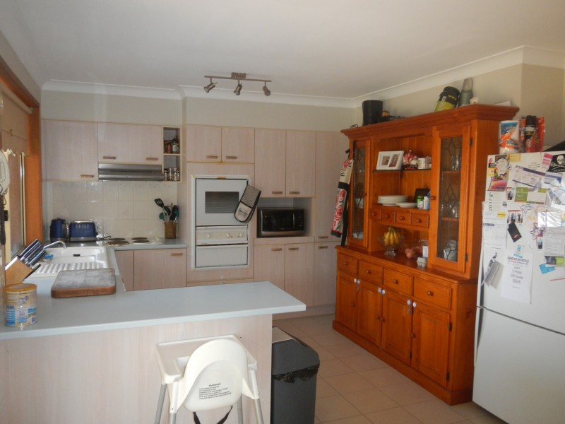6 Elizabeth Close, Thornton NSW 2322