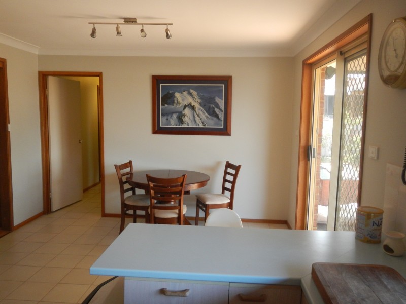 6 Elizabeth Close, Thornton NSW 2322