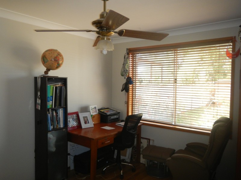 6 Elizabeth Close, Thornton NSW 2322