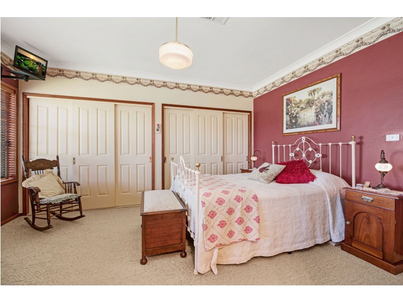 5 Campbell Close, East Maitland NSW 2323