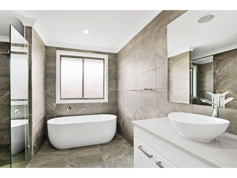 21 Pinchtail Street, Chisholm NSW 2322