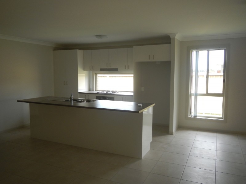 23 Barr Promenade, Thornton NSW 2322