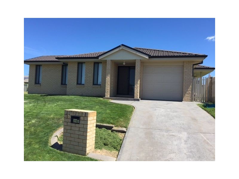2/29 Strutt Circuit, Metford NSW 2323