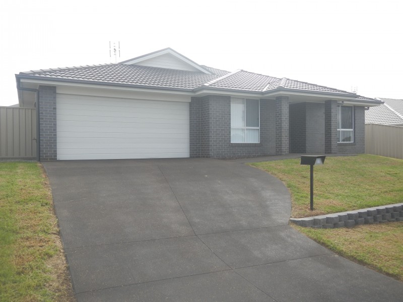 27 Ellie Avenue, Raworth NSW 2321