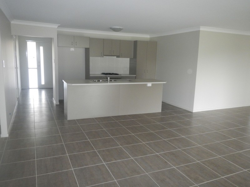 27 Ellie Avenue, Raworth NSW 2321