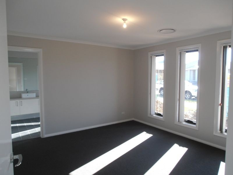 18 Oystercatcher Street, Aberglasslyn NSW 2320