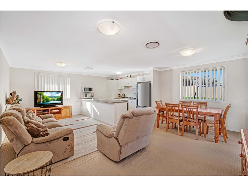 62 Jenna Drive, Raworth NSW 2321