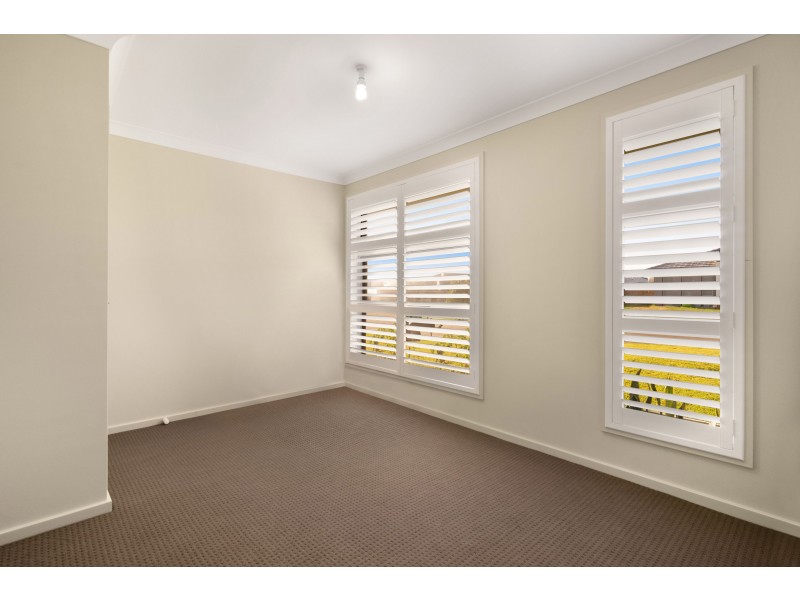 16 Threadtail Street, Chisholm NSW 2322