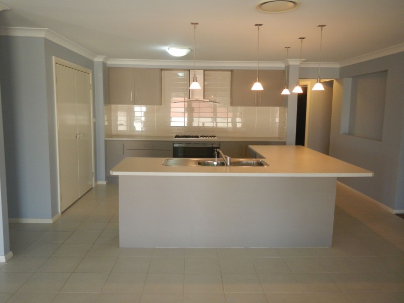 257 Denton Park Drive, Aberglasslyn NSW 2320