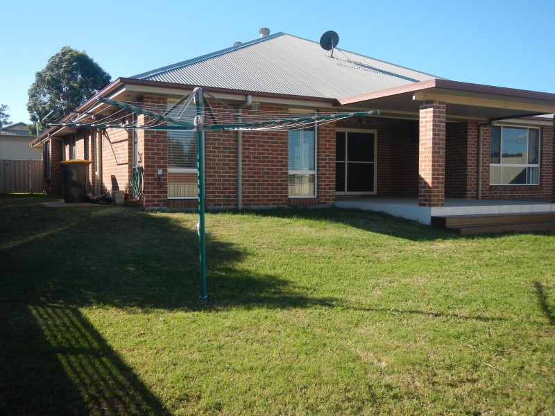 257 Denton Park Drive, Aberglasslyn NSW 2320