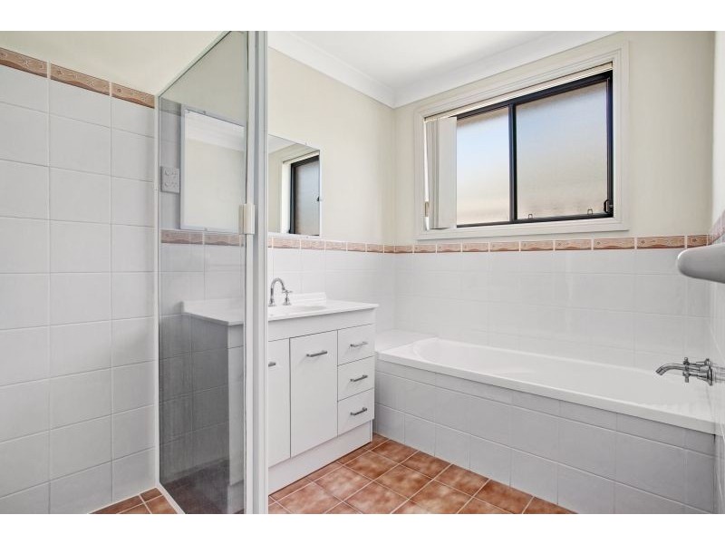 54 Canterbury Drive, Raworth NSW 2321