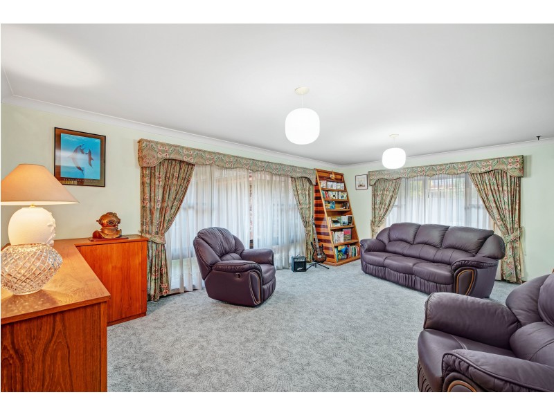 6 Oxley Close, East Maitland NSW 2323