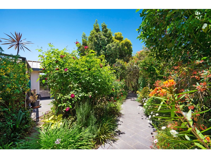 3 Laurina Avenue, Thornton NSW 2322