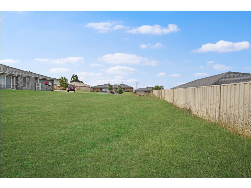 122 Canterbury Drive, Raworth NSW 2321