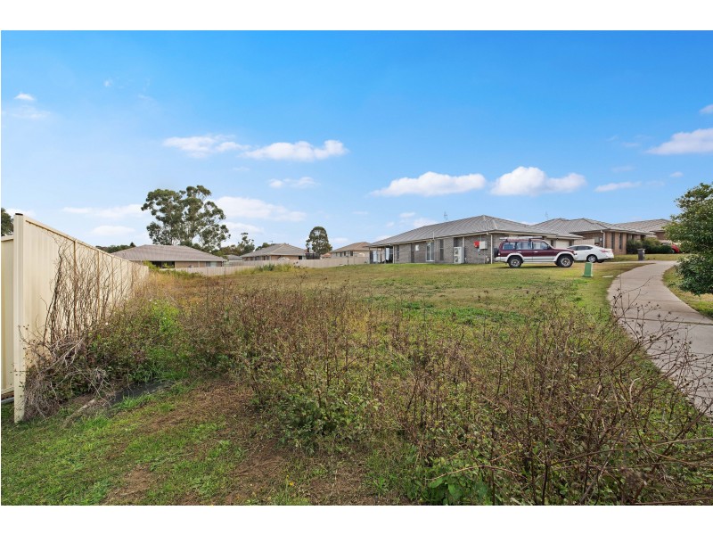 122 Canterbury Drive, Raworth NSW 2321
