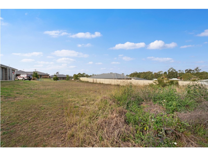 122 Canterbury Drive, Raworth NSW 2321