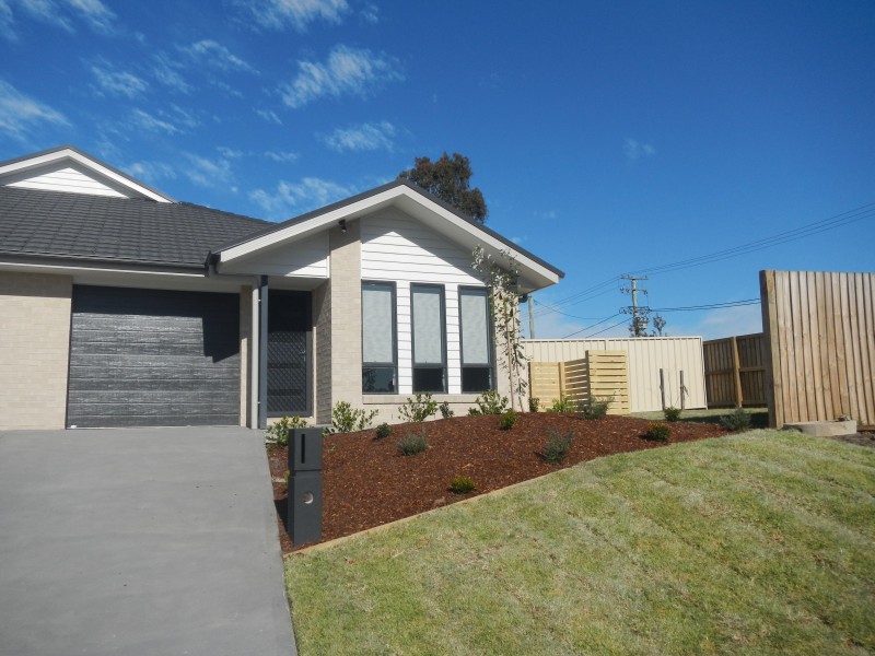 2/27 Croft Close, Thornton NSW 2322