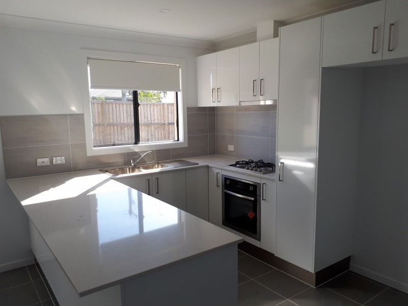 2/27 Croft Close, Thornton NSW 2322