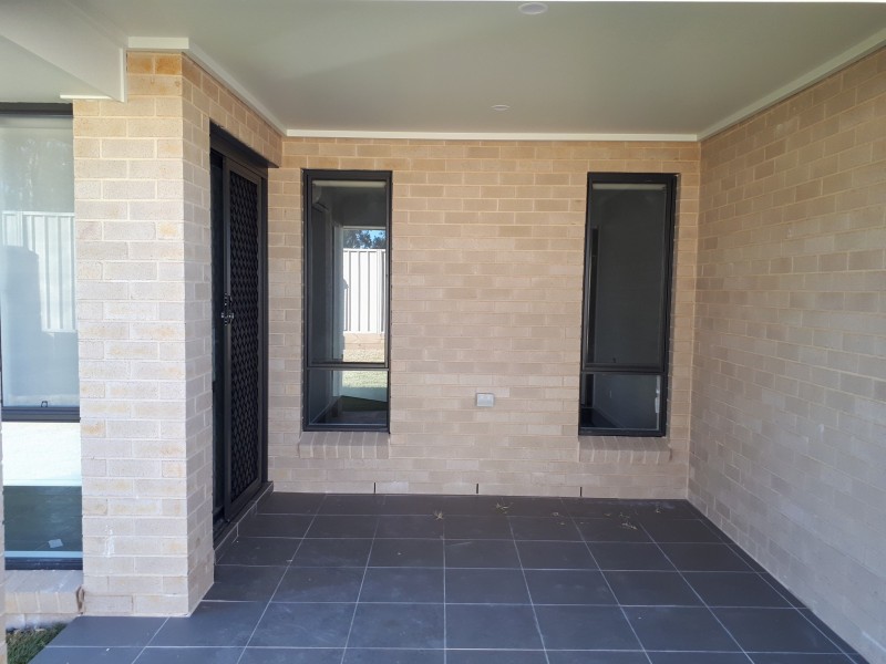 2/27 Croft Close, Thornton NSW 2322