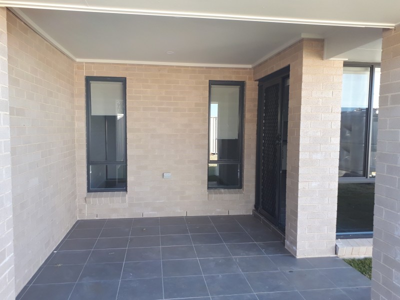 1/27 Croft Close, Thornton NSW 2322