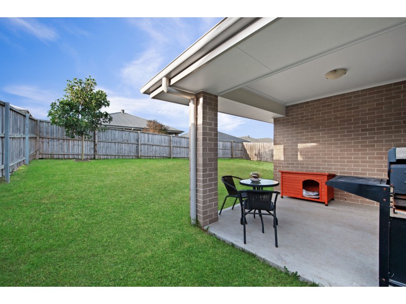 5 Myrtle Crescent, Aberglasslyn NSW 2320