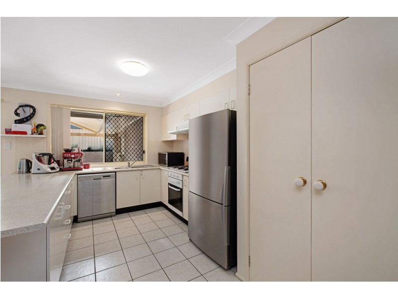 24 Leinster Circuit, Ashtonfield NSW 2323