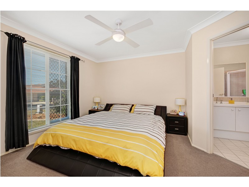 24 Leinster Circuit, Ashtonfield NSW 2323