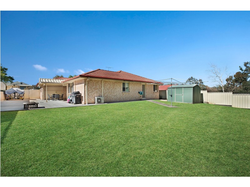 24 Leinster Circuit, Ashtonfield NSW 2323