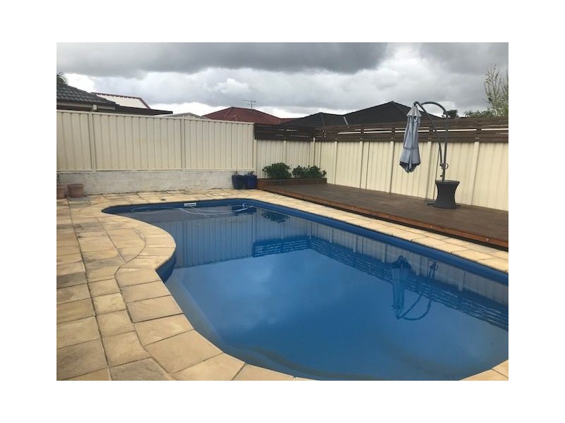 15 Streeton Drive, Metford NSW 2323