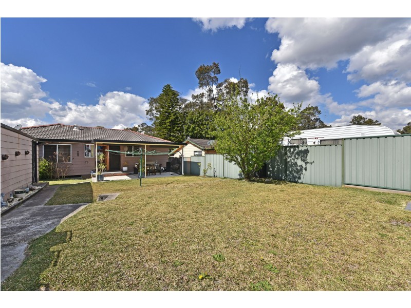 8 Purdom Close, Thornton NSW 2322