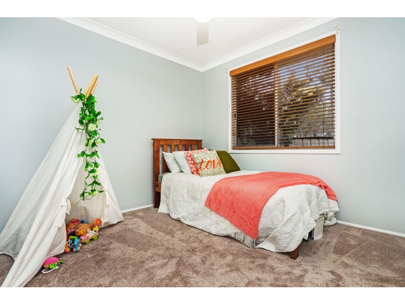 12 Hulot Close, Thornton NSW 2322