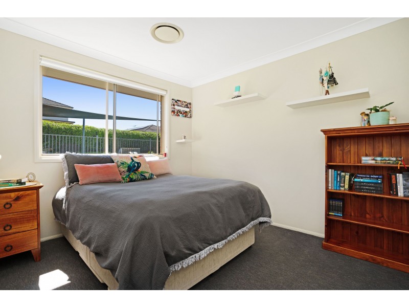 13 Rothbury Terrace, Thornton NSW 2322