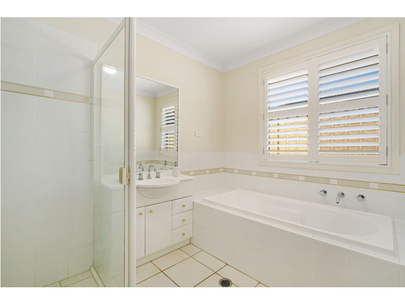 70 Golden Wattle Crescent, Thornton NSW 2322
