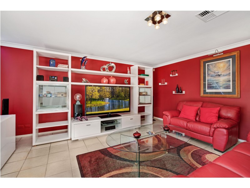 70 Golden Wattle Crescent, Thornton NSW 2322
