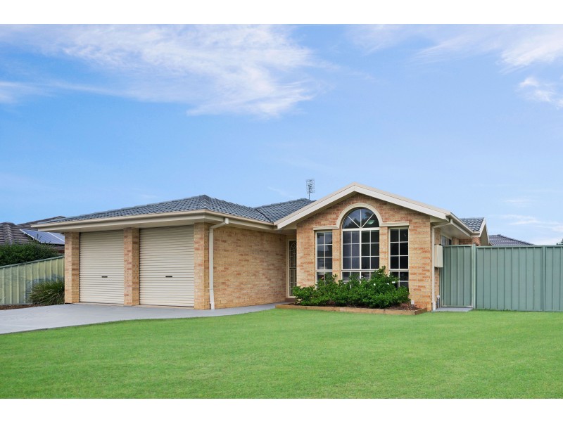 2 Jarrah Way, Thornton NSW 2322